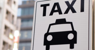 タクシー業界の限界。ライドシェアは救いになるのか