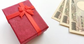 クリスマスのお金を節約するための簡単な方法